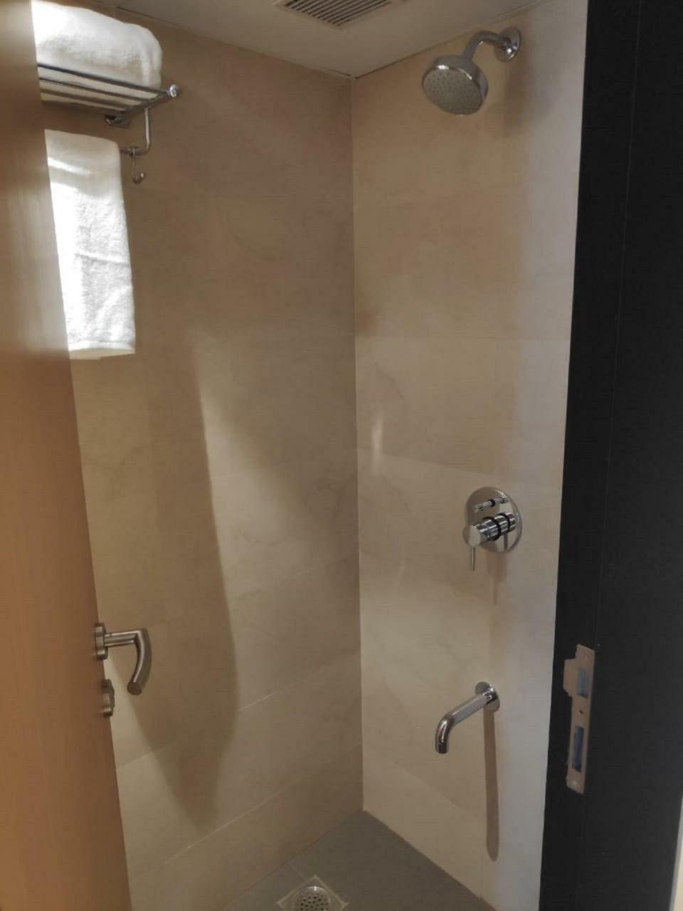 Hotel Leafio-Near Airport Mumbai Luaran gambar